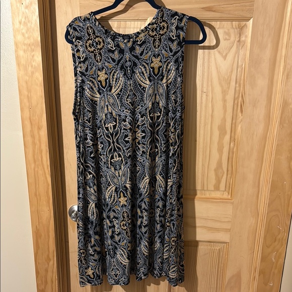Tahari Black and Gold Patterned Mini Dress - Picture 1 of 3